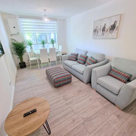 Flat In Battersea, 5 Minutes From Clapham Junction Station Lejlighed London Eksteriør billede