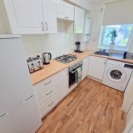 Flat In Battersea, 5 Minutes From Clapham Junction Station Lejlighed London Eksteriør billede