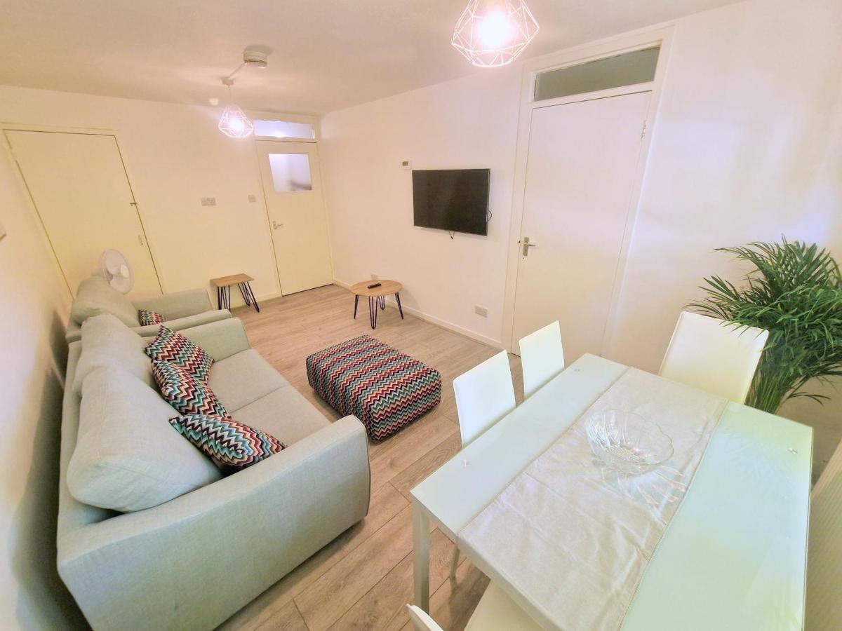 Flat In Battersea, 5 Minutes From Clapham Junction Station Lejlighed London Eksteriør billede