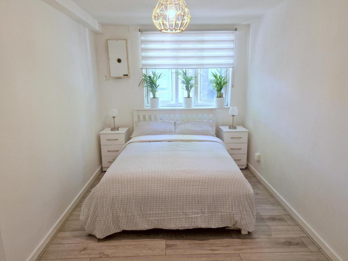 Flat In Battersea, 5 Minutes From Clapham Junction Station Lejlighed London Eksteriør billede